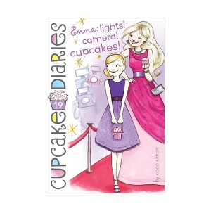 Cupcake Diaries #19 : Emma: Lights! Camera! Cupcakes! (Paperback)